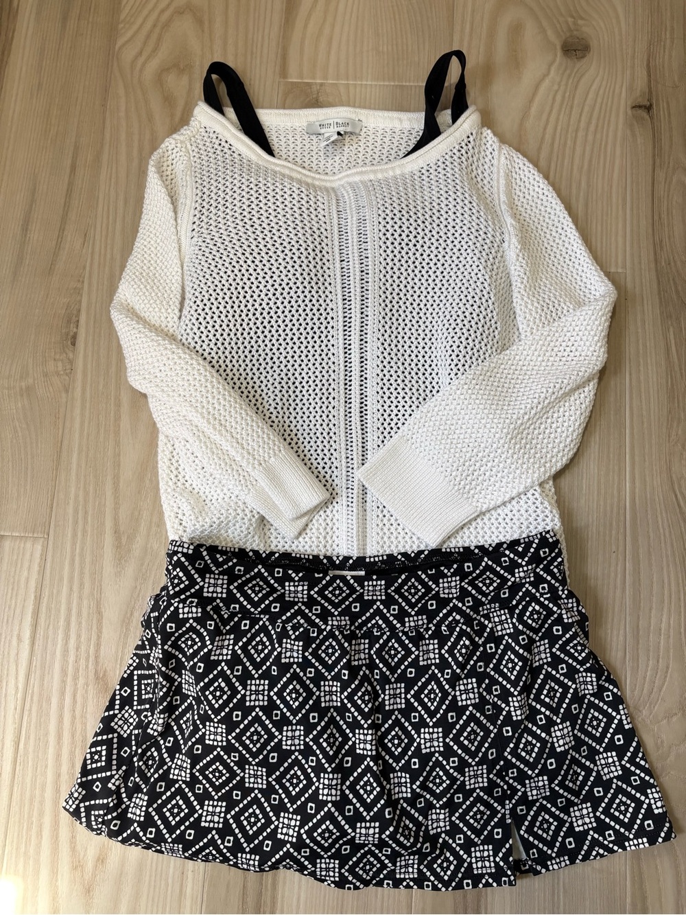 White House Black Market White Open Crochet Knit Cover-up/Pullover Sweater Sz M - Picture 2 of 9